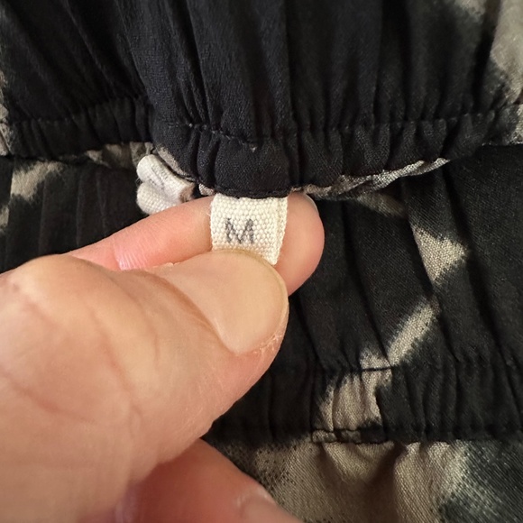 RIPCURL JOGGERS - WITH SLIT ON SIDE - SIZE SMALL - Picture 5 of 10